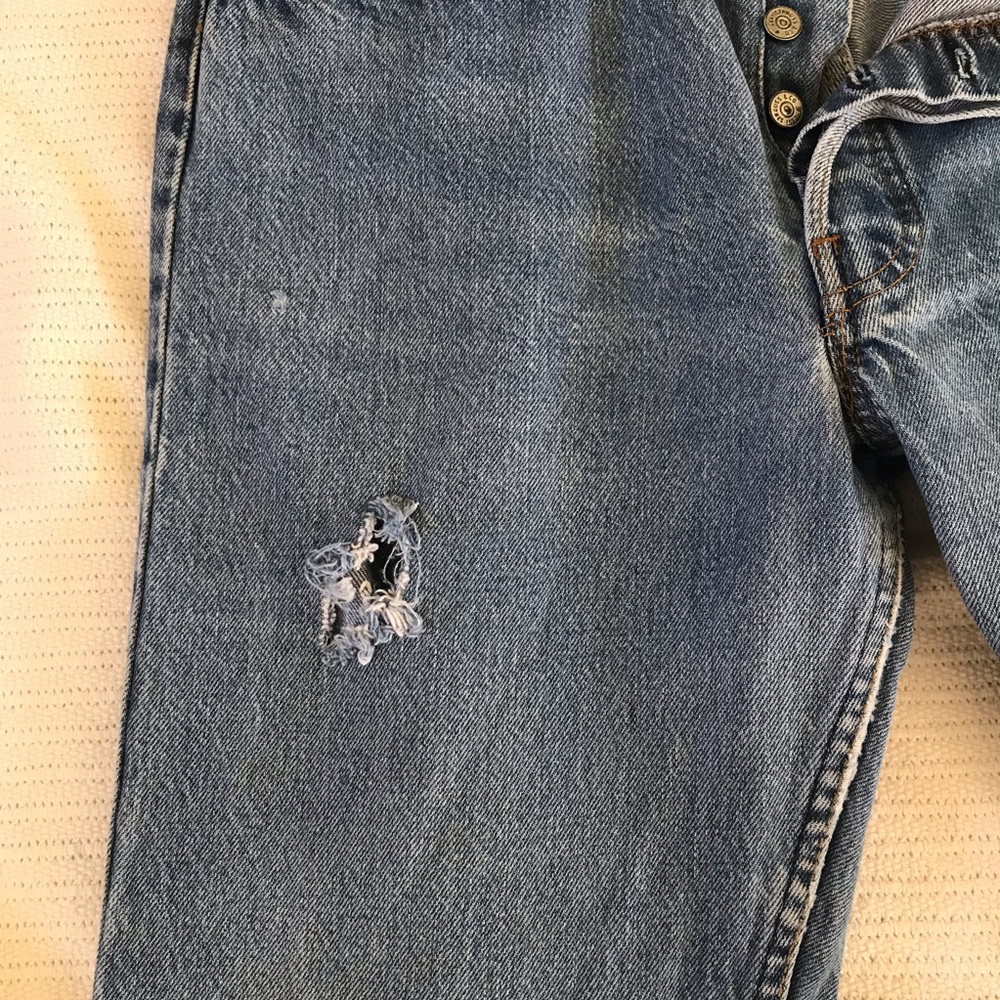 Size 32 Vintage Levi’s Jeans 👖 - Picture 4 of 6